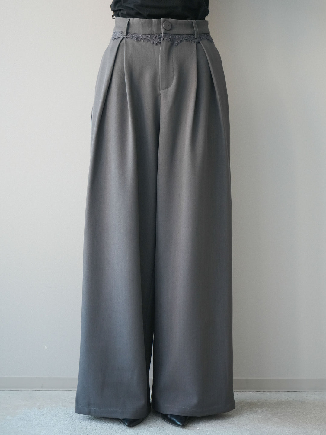 [予約]ウエストレースタックワイドパンツ/gray