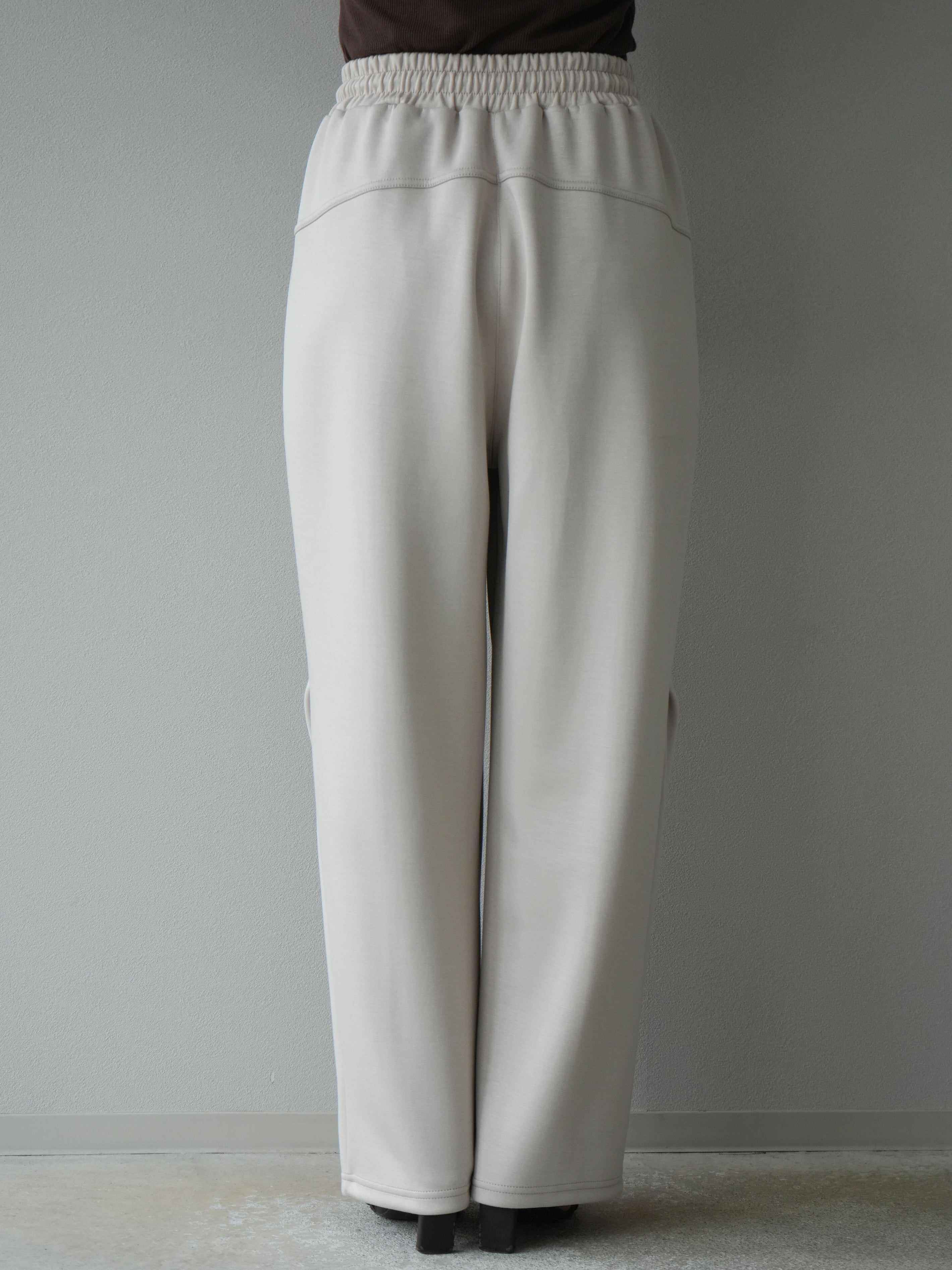 予約]ライトポンチカーブパンツ/エクリュ – Lumier