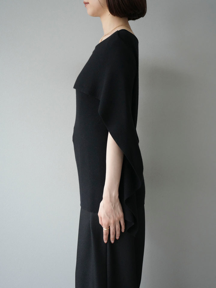 [予約]マントデザインスリットドルマンニット/ブラック
