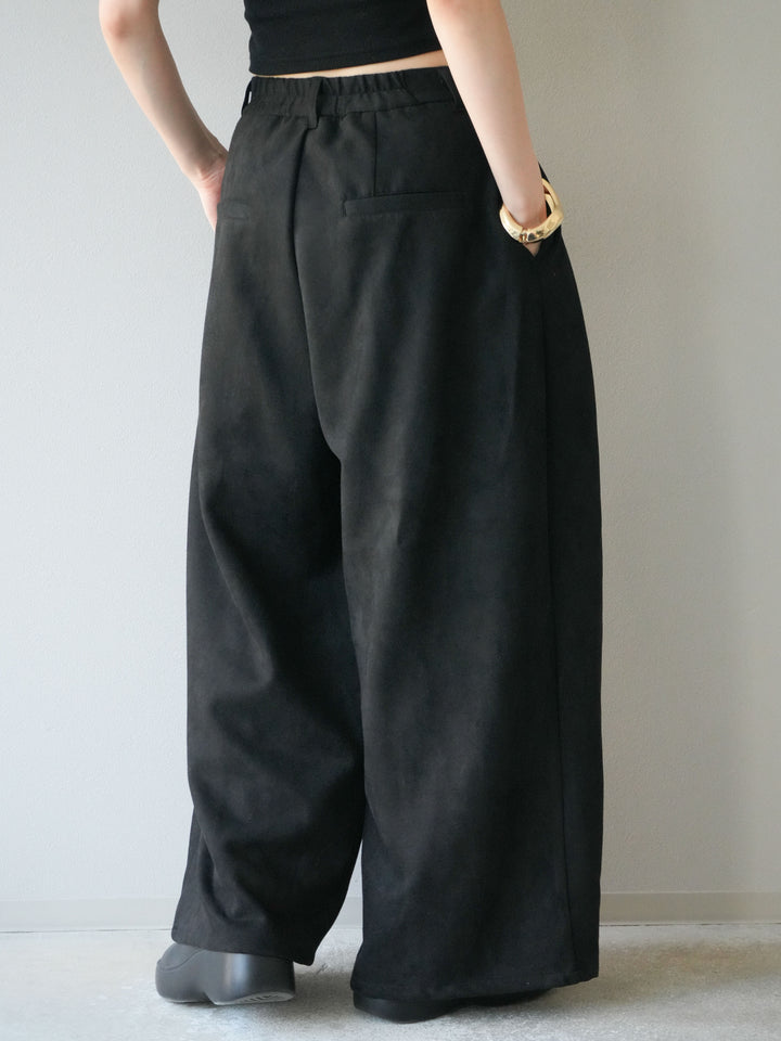 [予約]スウェードタックワイドパンツ/ブラック