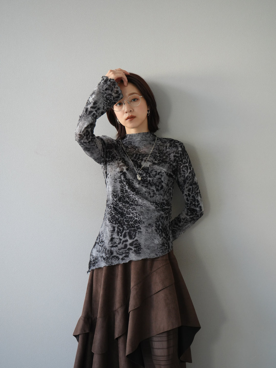 [予約]アシンメトリーアニマル柄シアートップス/グレー