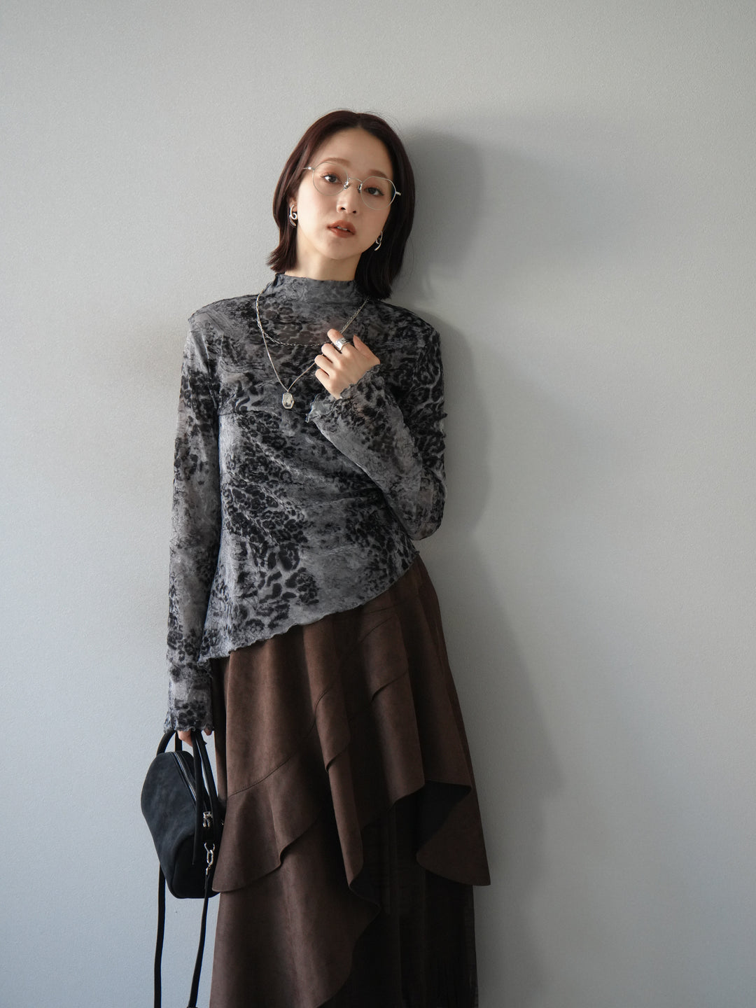 [予約]アシンメトリーアニマル柄シアートップス/グレー