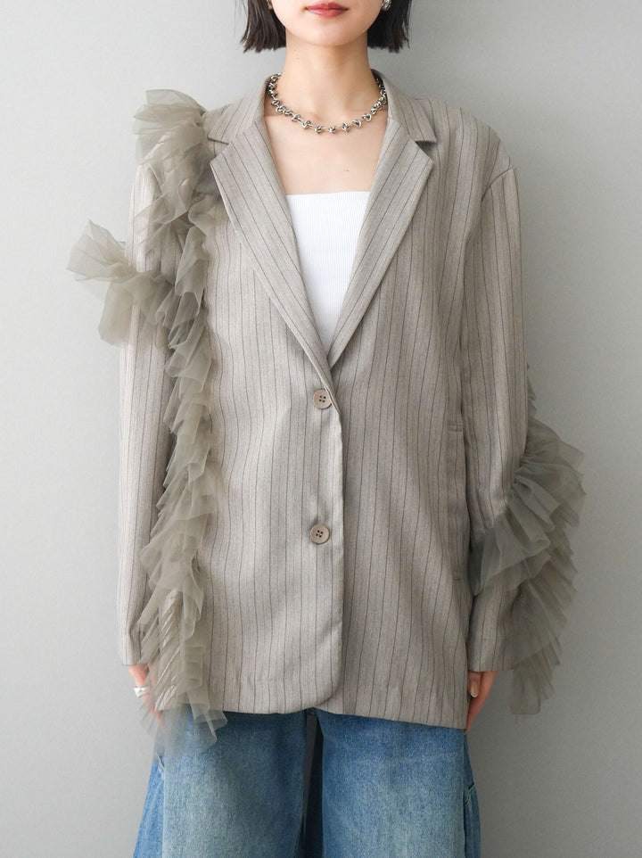 [予約]アシンメトリーチュールストライプジャケット/greige