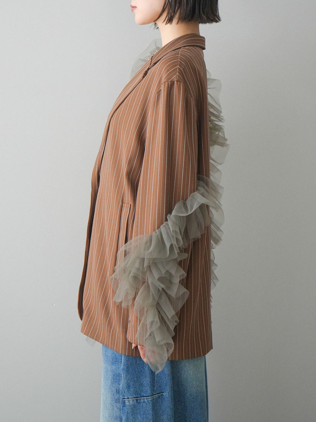 [予約]アシンメトリーチュールストライプジャケット/goldbrown