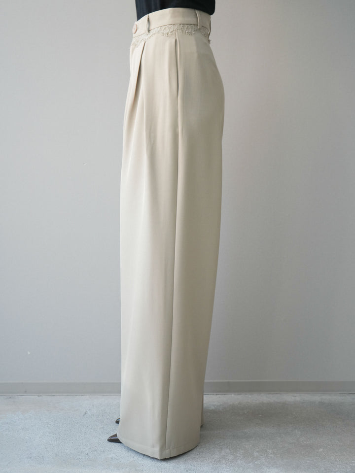 [予約]ウエストレースタックワイドパンツ/ivory