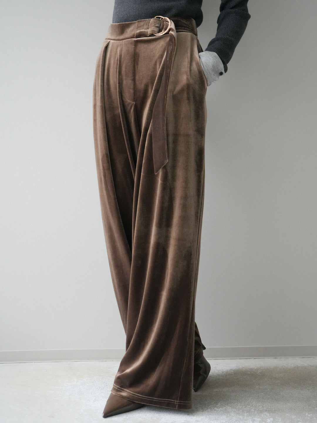 [予約]ベロアベルトスリムパンツ/camel