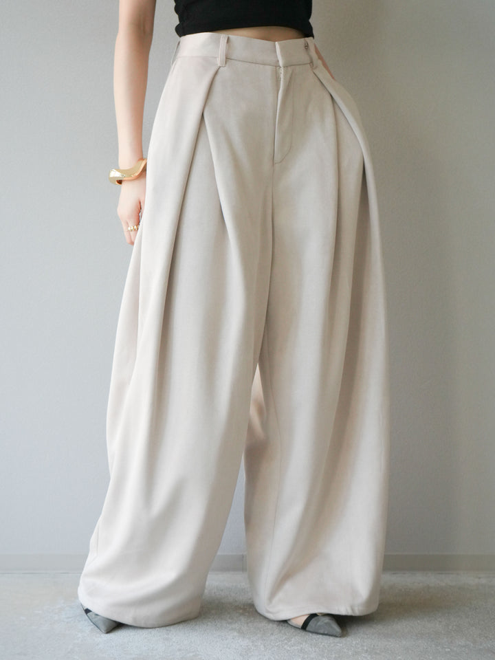 [予約]スウェードタックワイドパンツ/エクリュ