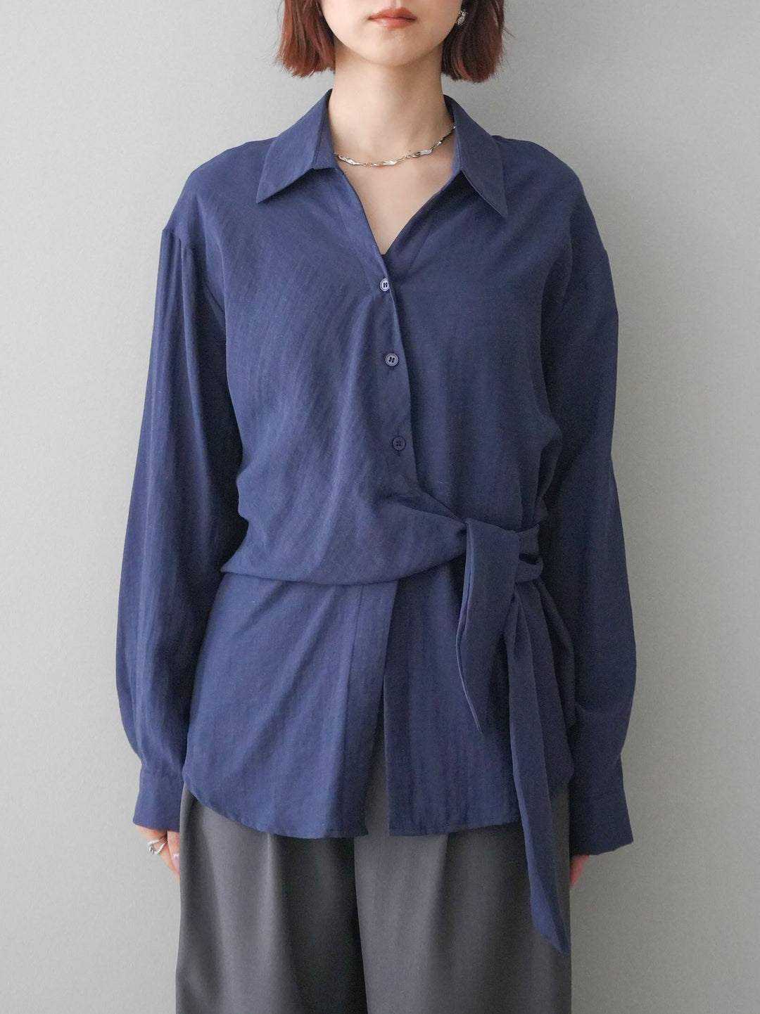 [予約]フロントアシンメトリーブラウス/blue