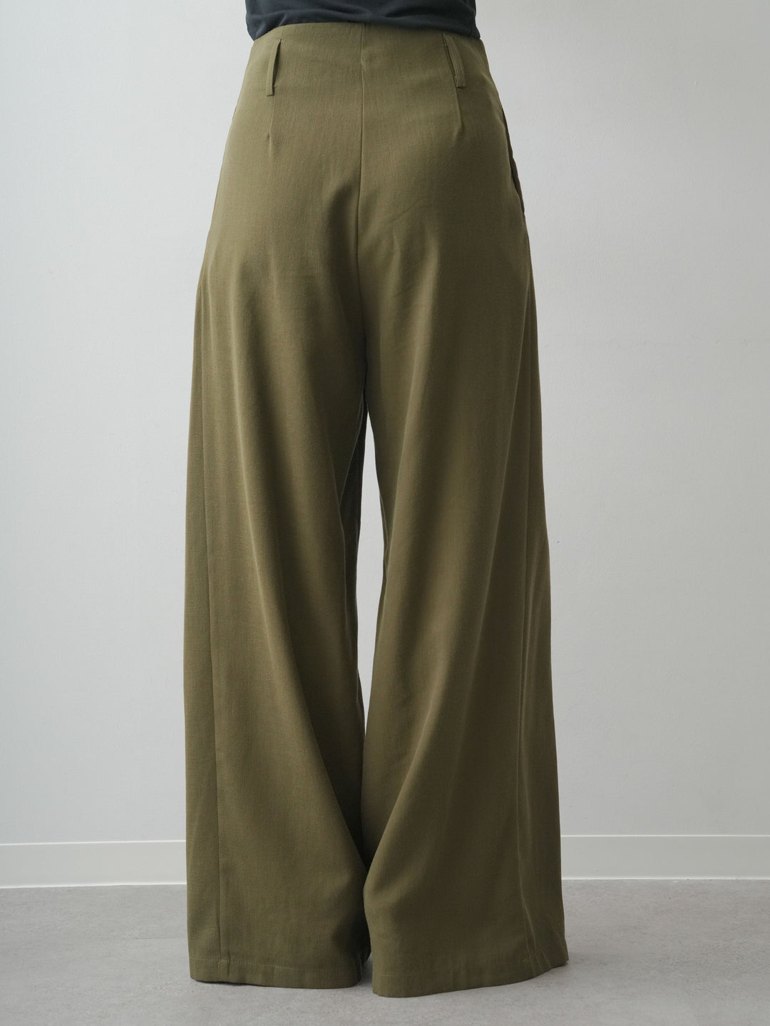 [予約]ツータックドレープストレートパンツ/khaki