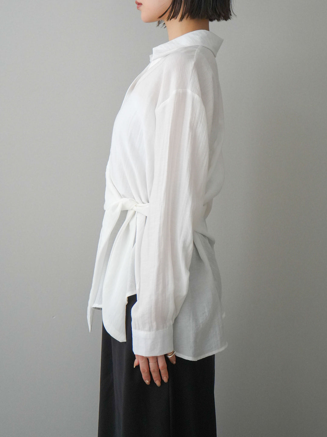 [予約]フロントアシンメトリーブラウス/white