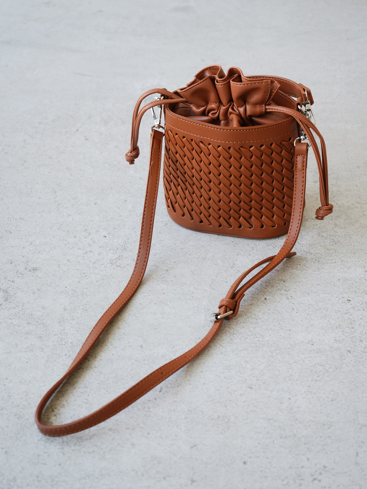 [予約]編み込みバケツショルダーBAG /ブラウン