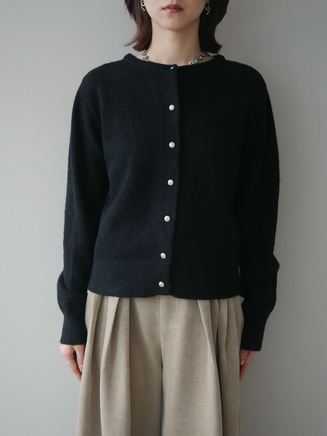 [予約]アンティークボタンニットカーディガン/black