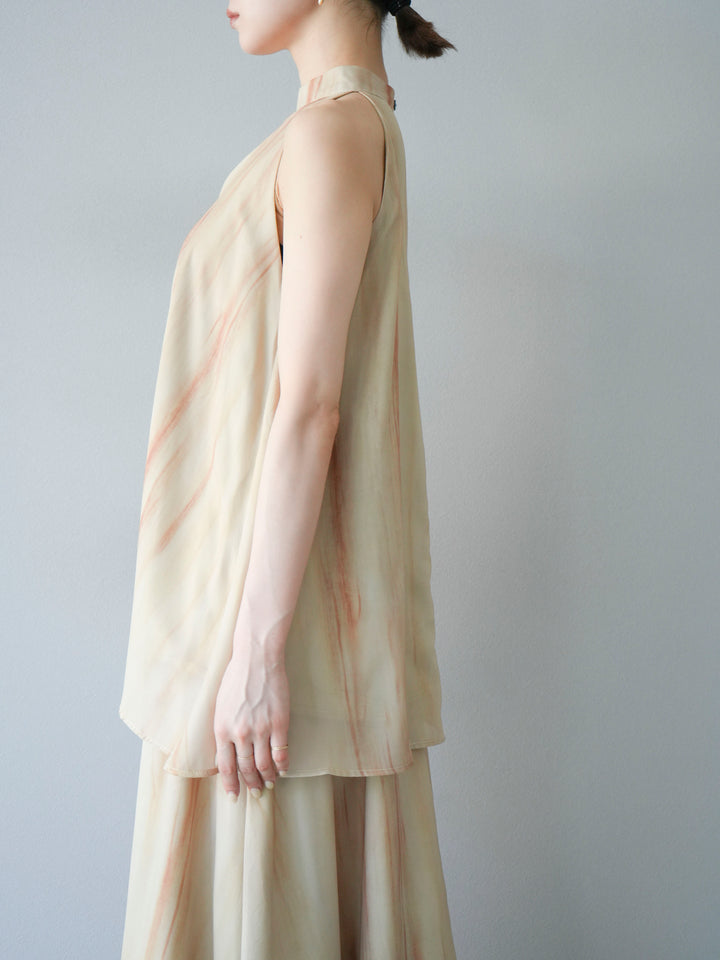 [SET] 細膩花紋V領襯衫＆喇叭裙（2套）