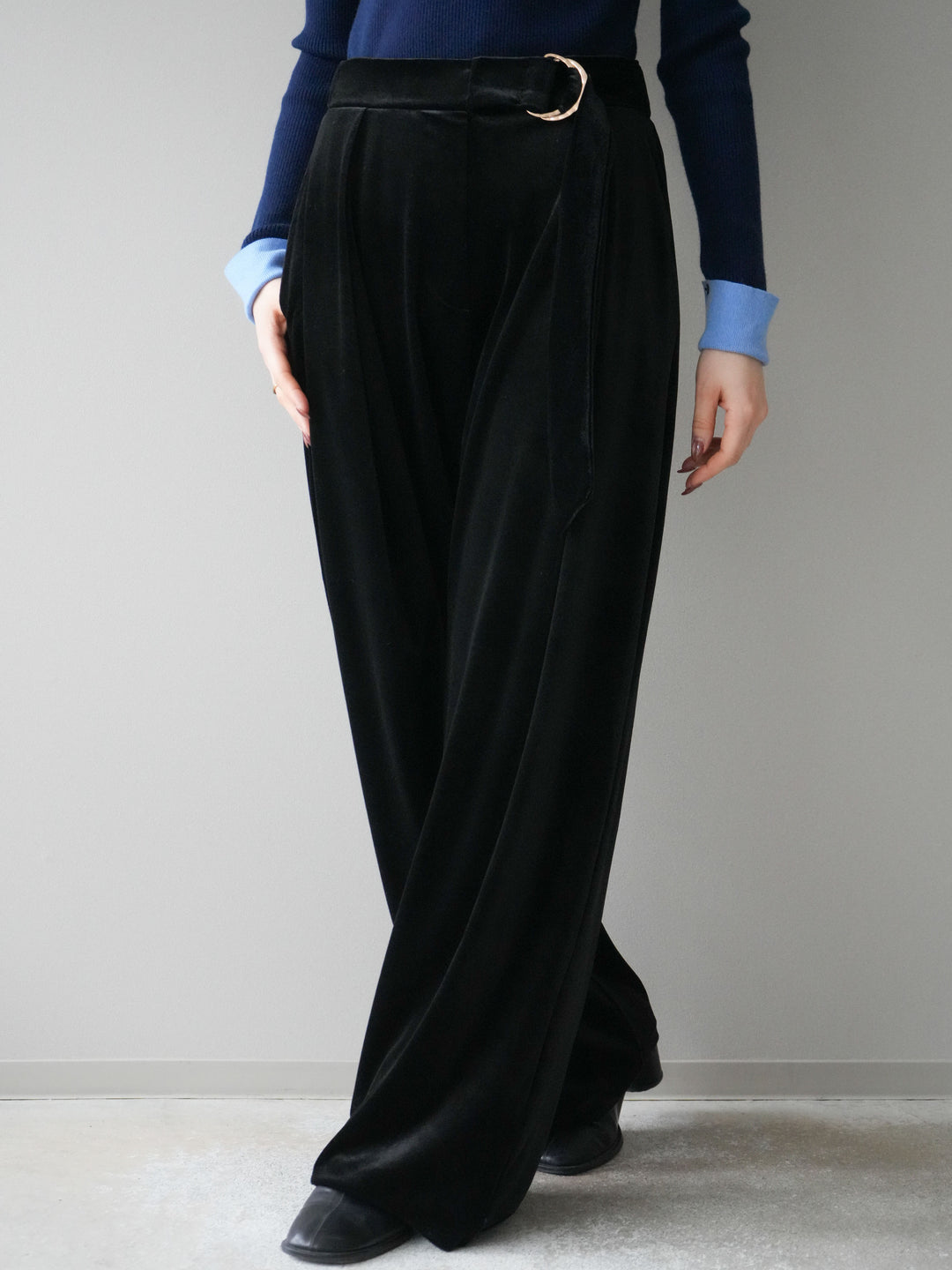 [予約]ベロアベルトスリムパンツ/black