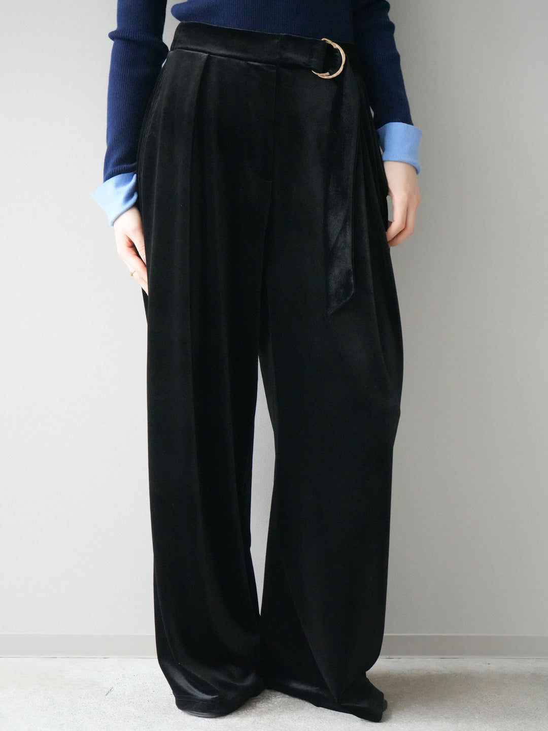[予約]ベロアベルトスリムパンツ/black