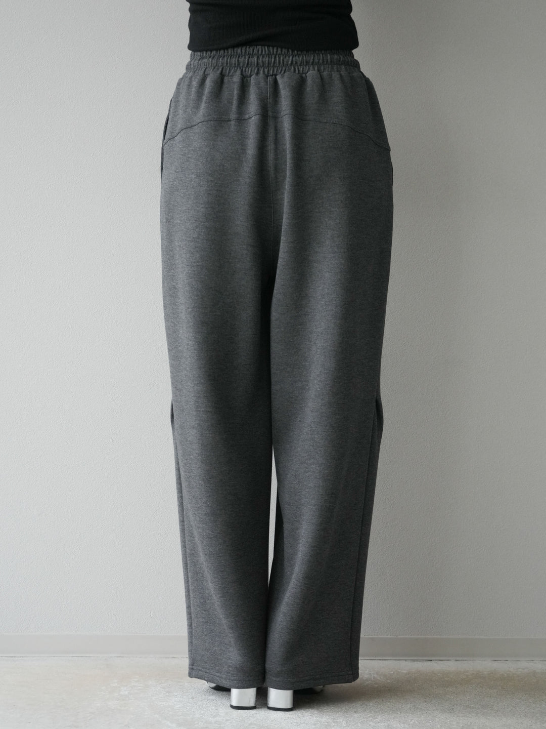 [預購] Light Punch Curve 褲子/炭灰色