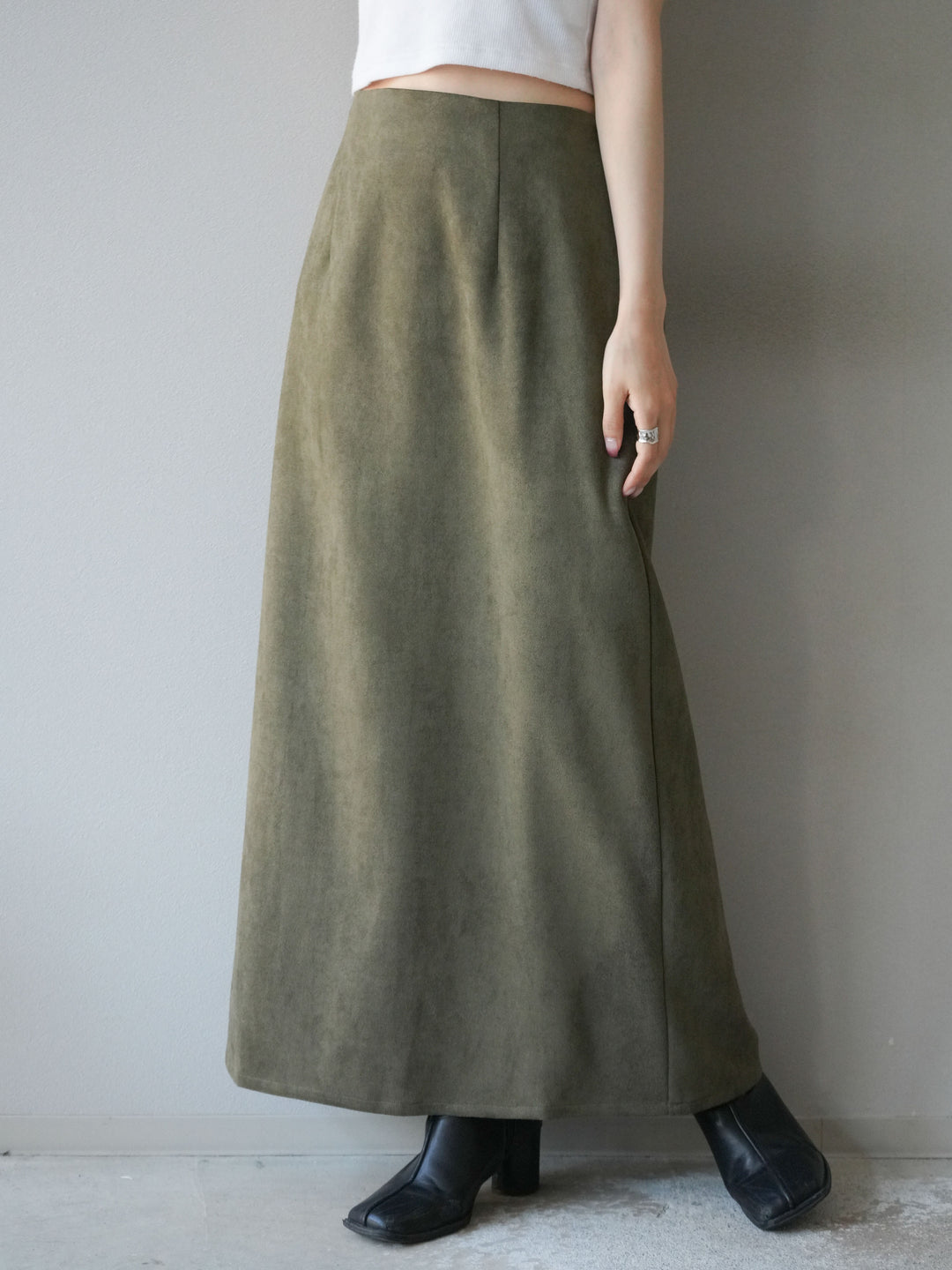 [予約]スウェードIラインスカート/カーキ