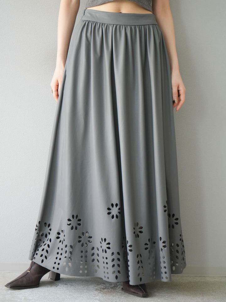 [予約]フラワーパンチングレザースカート/グレー