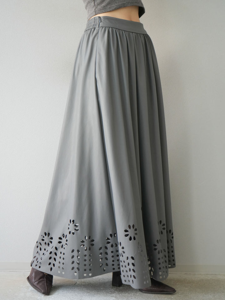[予約]フラワーパンチングレザースカート/グレー