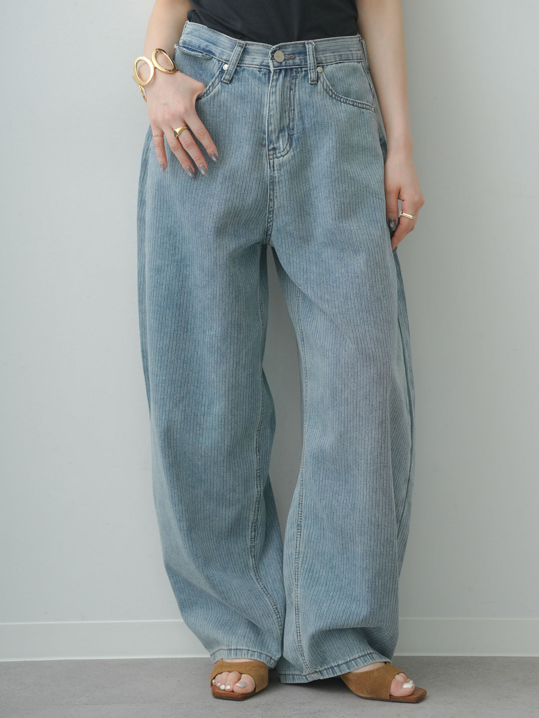 [予約]ニュアンスウォッシュカーブデニム/blue
