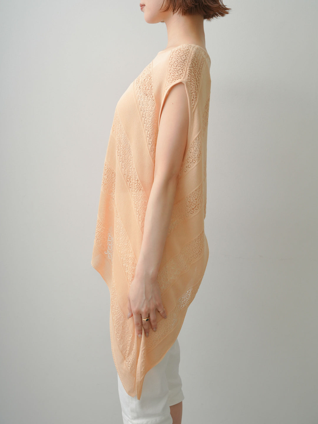 [予約]透かし編みアシメノースリトップス/beige