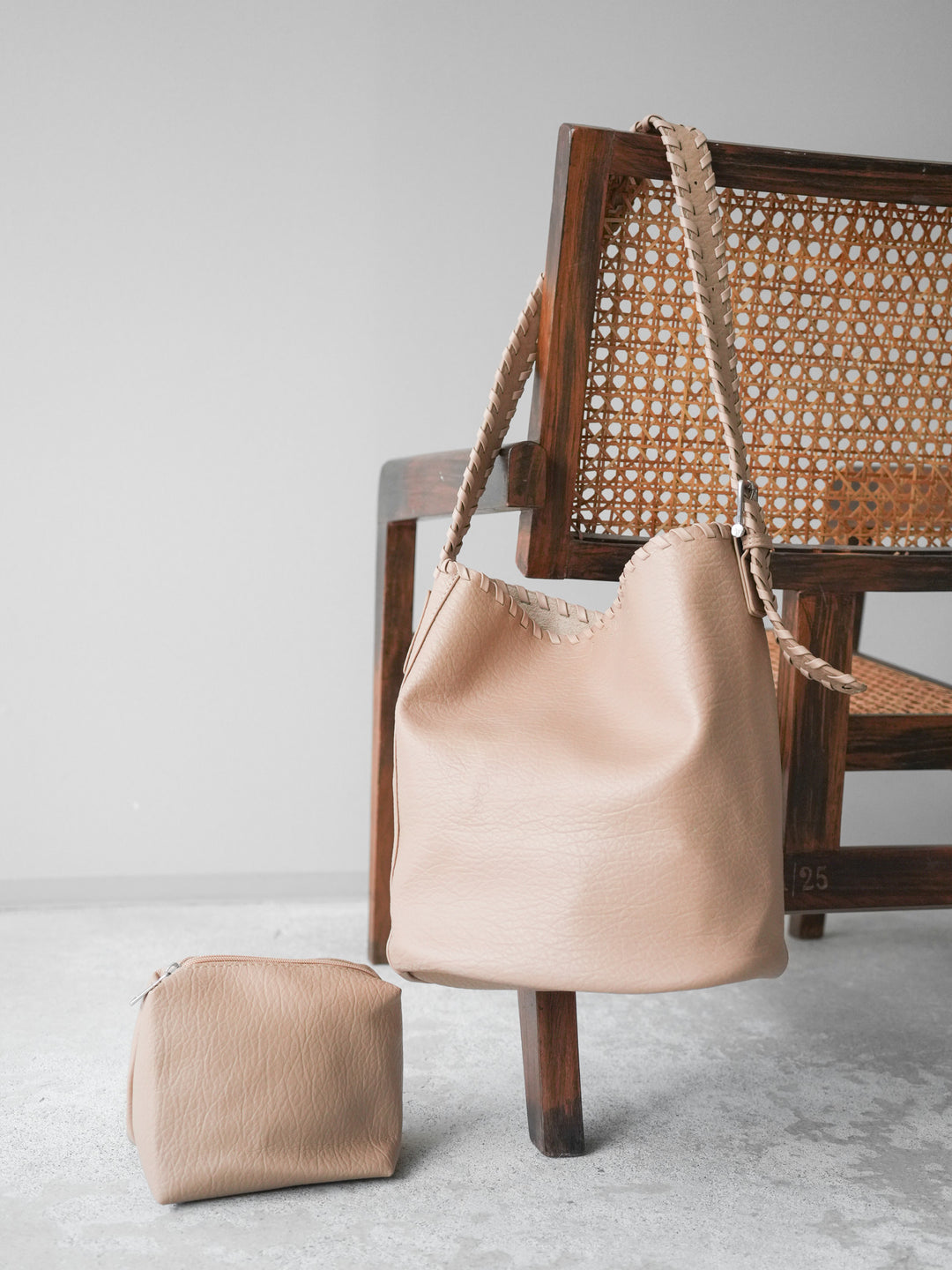[予約]ステッチワンハンドル合皮トートBAG/lightbeige
