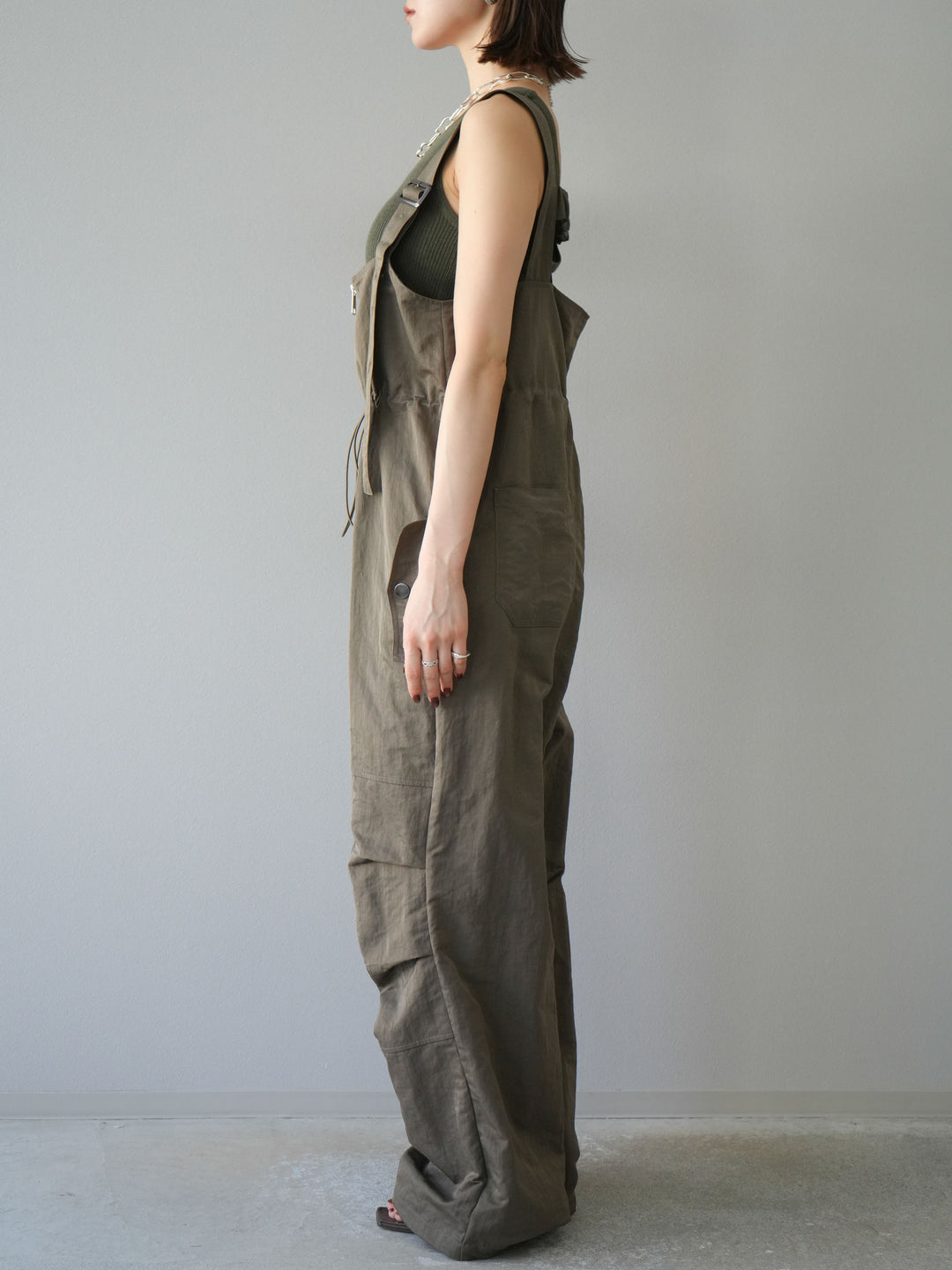 [予約]ナイロンタックデザインサロペット/カーキ