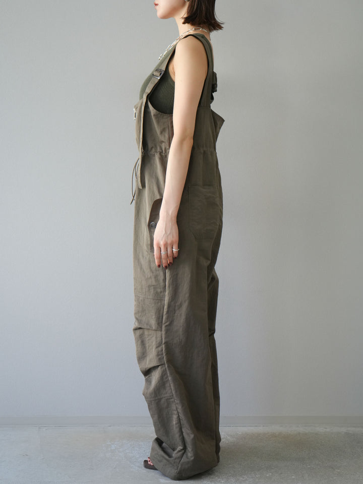 [予約]ナイロンタックデザインサロペット/カーキ