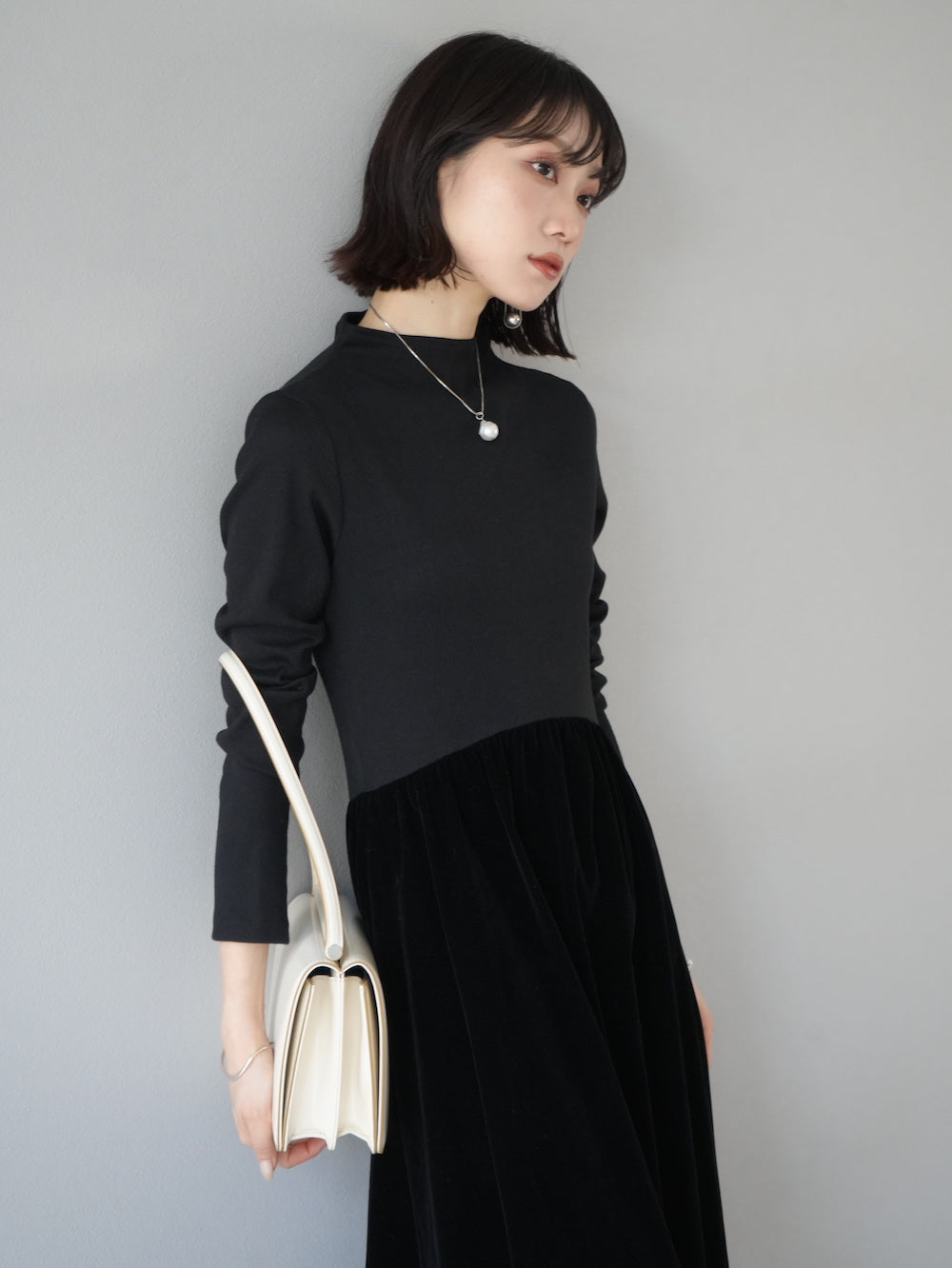 予約]velor balloon docking dress / black – Lumier