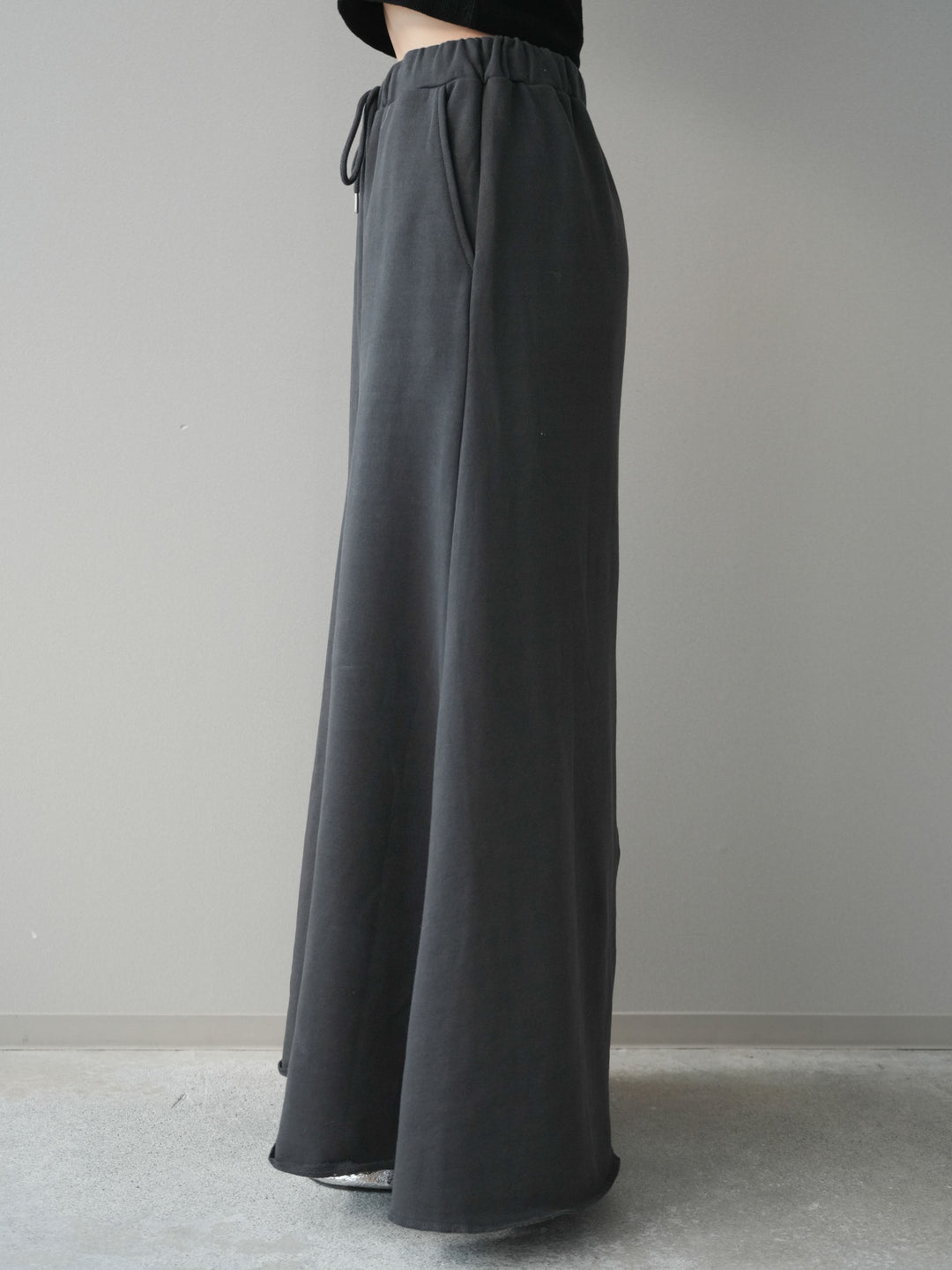 [予約]スウェットフレアロングスカート/sumikuro
