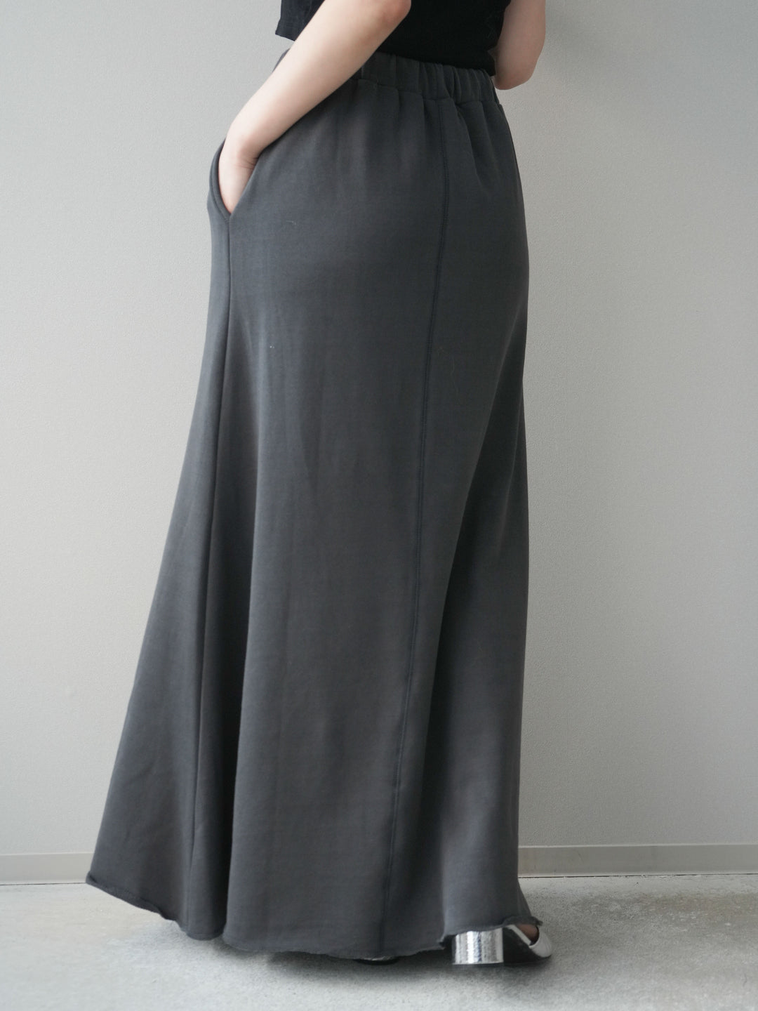 [予約]スウェットフレアロングスカート/sumikuro