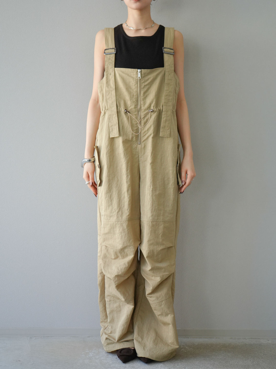 [予約]ナイロンタックデザインサロペット/ベージュ