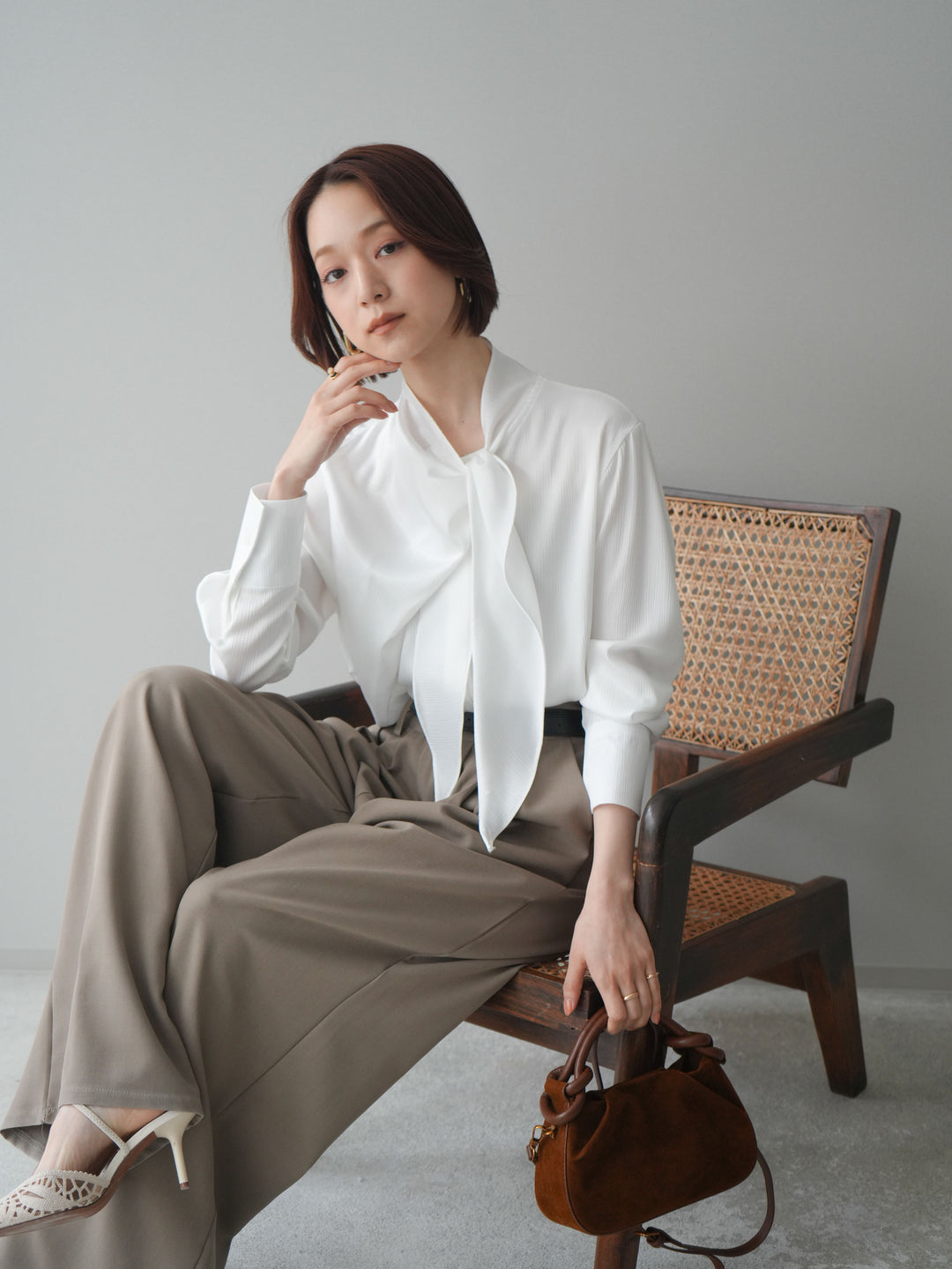 [SET]楊柳シャイニータイブラウス+ベルト付キーホルダーモチーフワイドパンツ(2set)