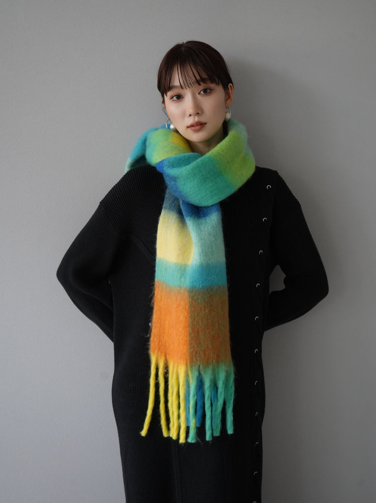 LGB ルグランブルー ラメ タイ風 ストール 予約]マルチカラーチェック柄フラッフィーストール/ブルー – Lumier