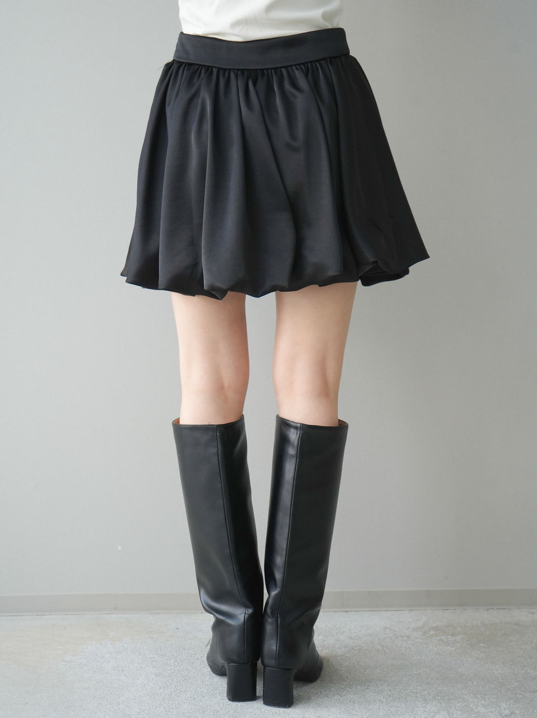 [予約]サテンバルーンミニスカート/black