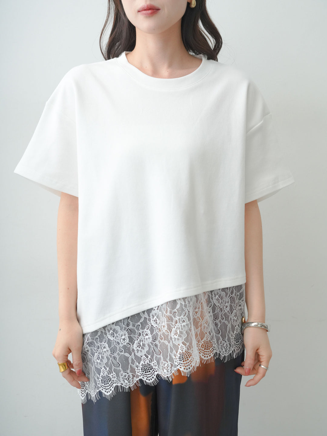 [予約]アシメレースヘムワイドTEE/white