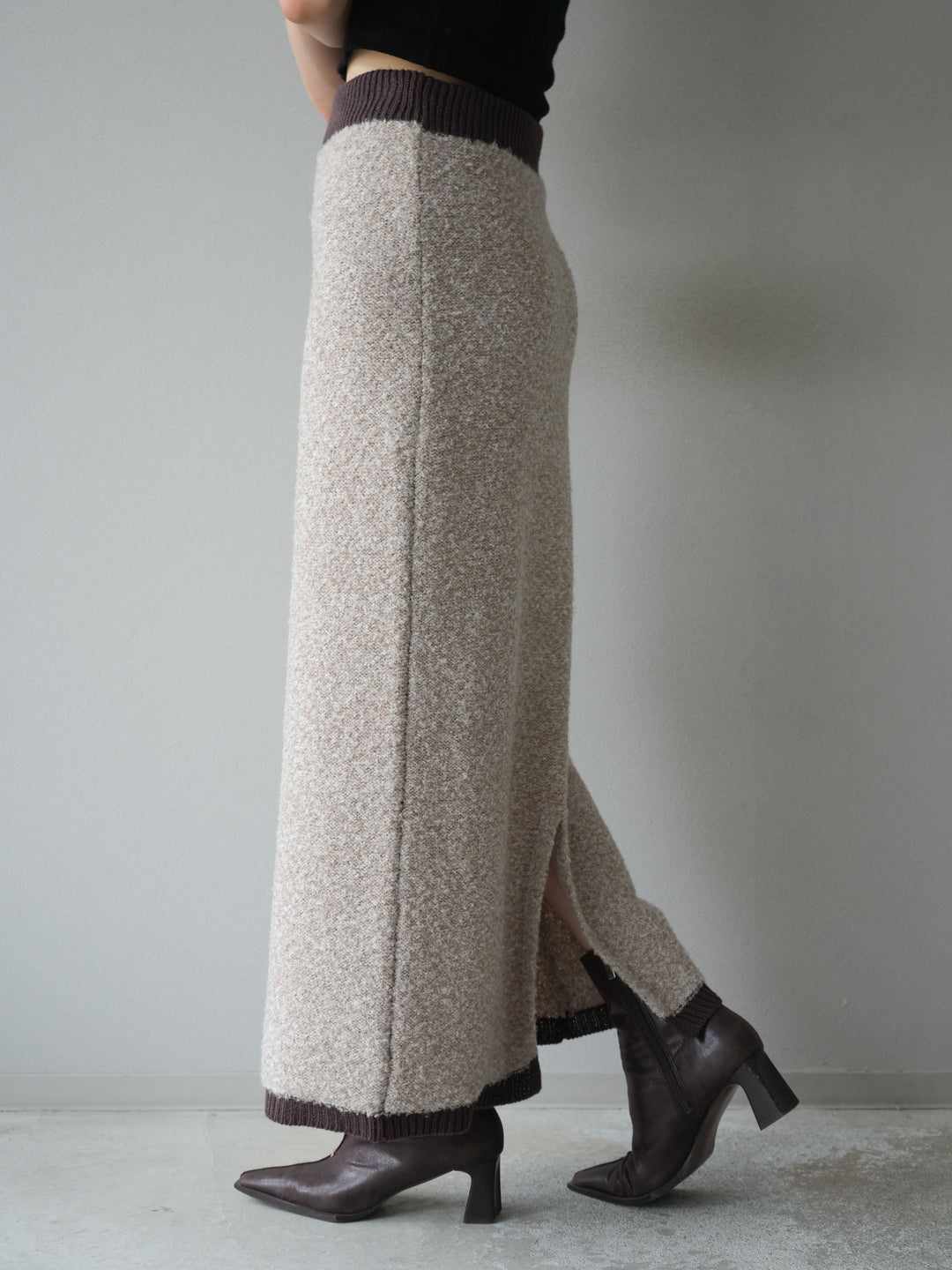 [予約]ブークレバイカラータイトニットスカート/ベージュ