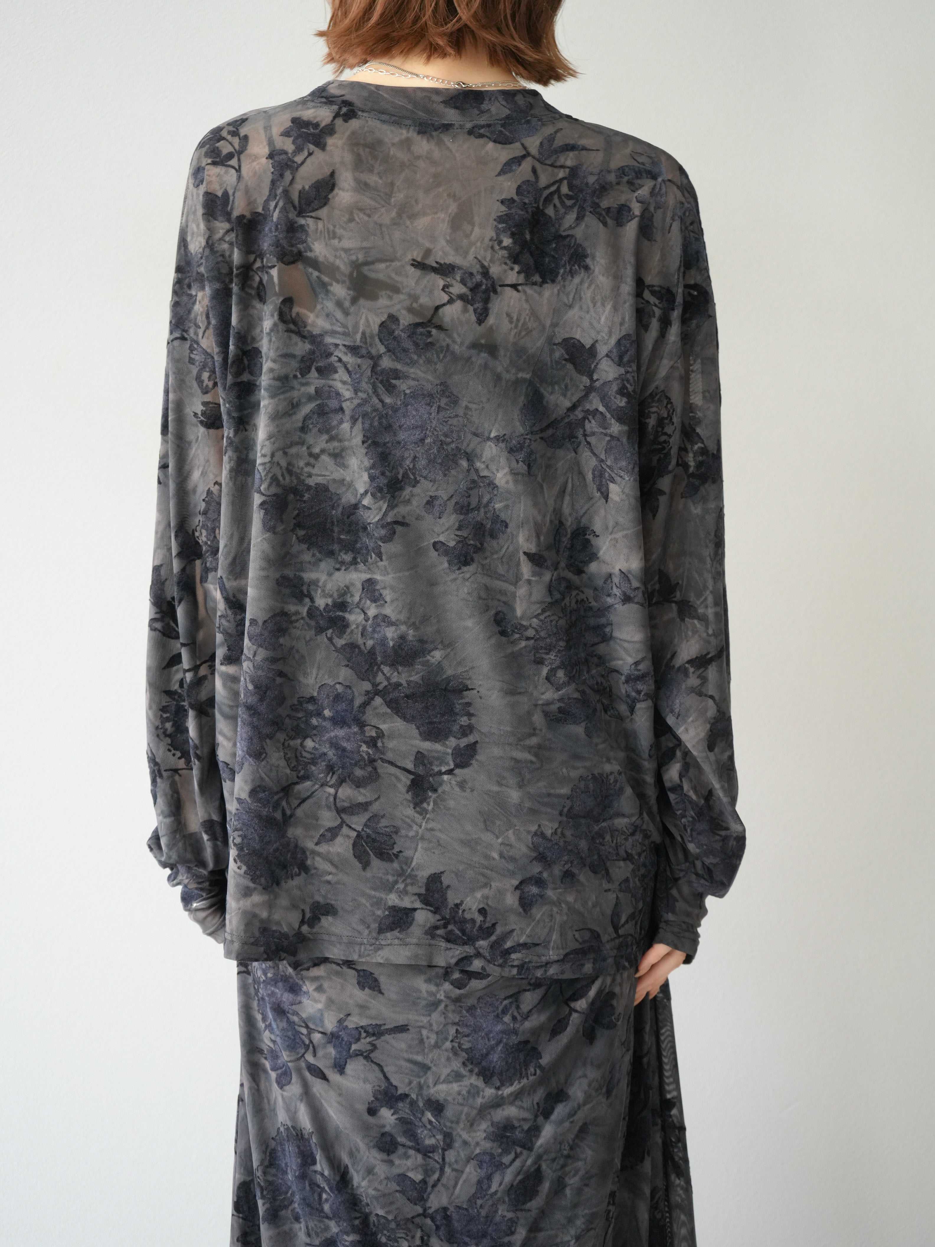 予約]フラワーフロッキーシアートップス/ブルー – Lumier