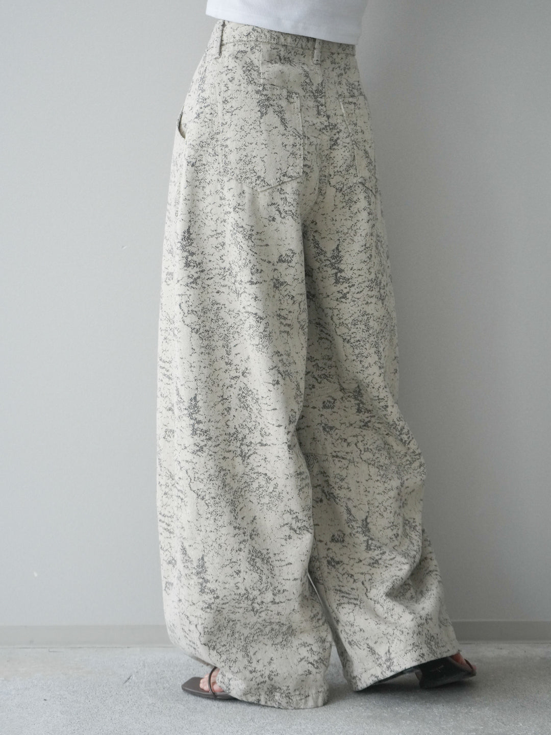 [予約]ジャガードカーブデニムパンツ/ivory