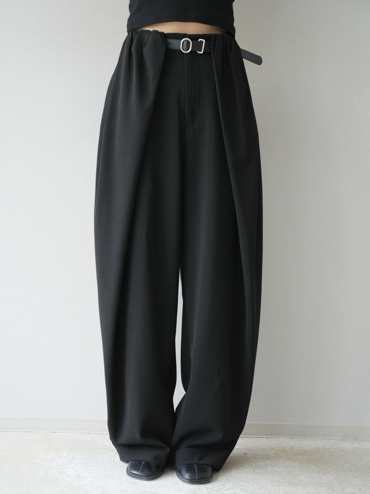 [予約]ベルト付タックワイドパンツ/ブラック