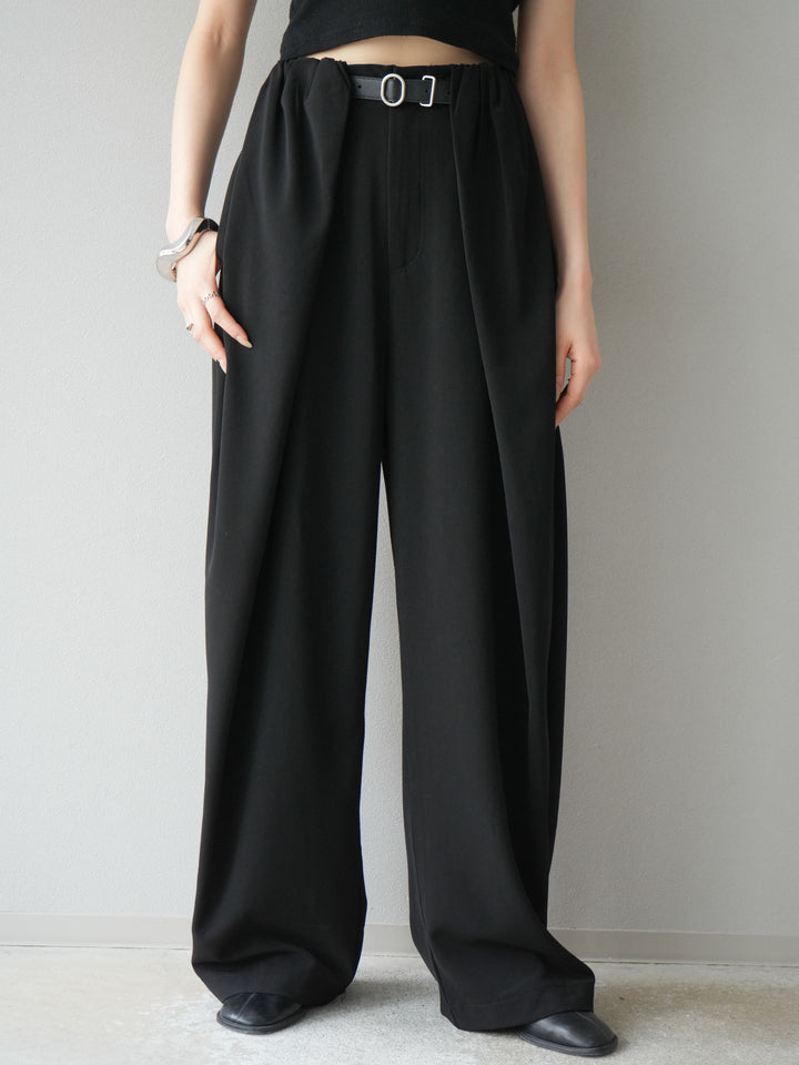[予約]ベルト付タックワイドパンツ/ブラック