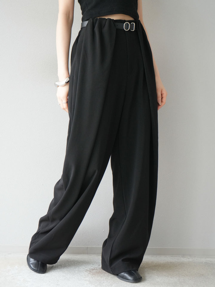 [予約]ベルト付タックワイドパンツ/ブラック