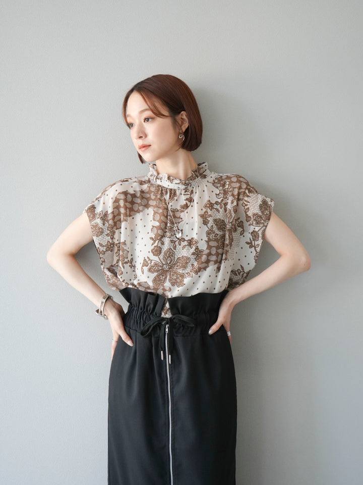 [予約]フラワーパターンフレンチスリーブブラウス/ベージュ