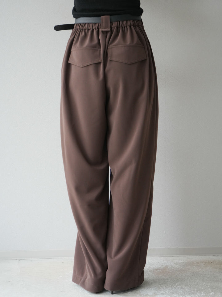 [予約]ベルト付タックワイドパンツ/ブラウン