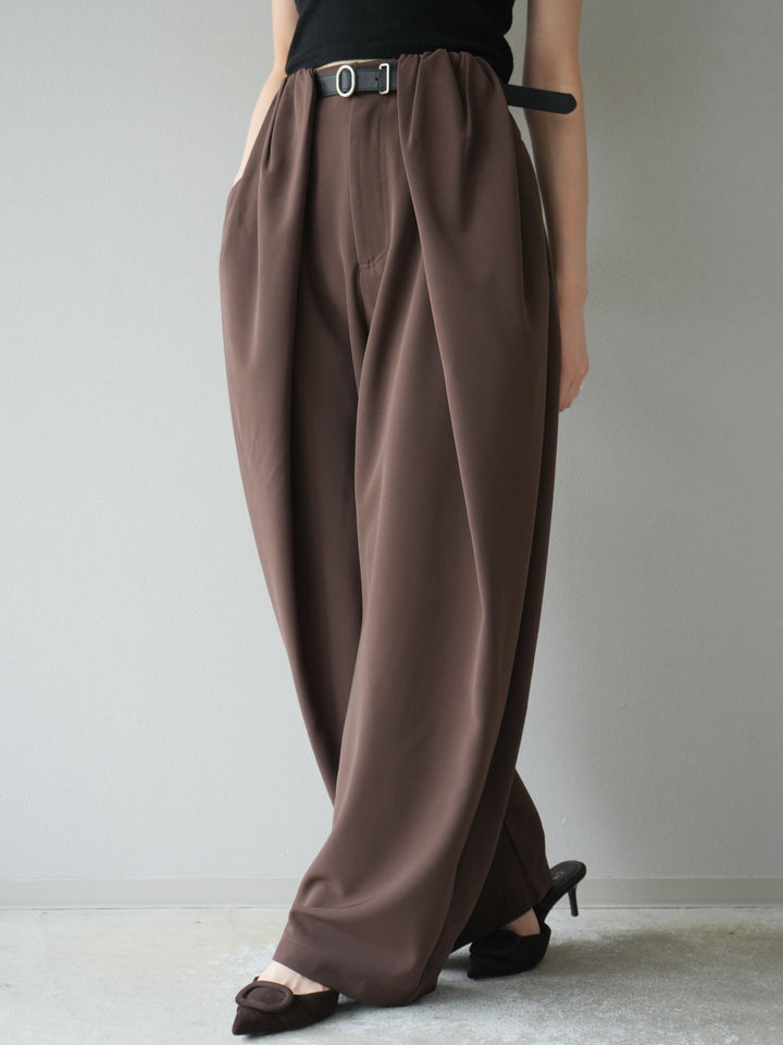 [予約]ベルト付タックワイドパンツ/ブラウン