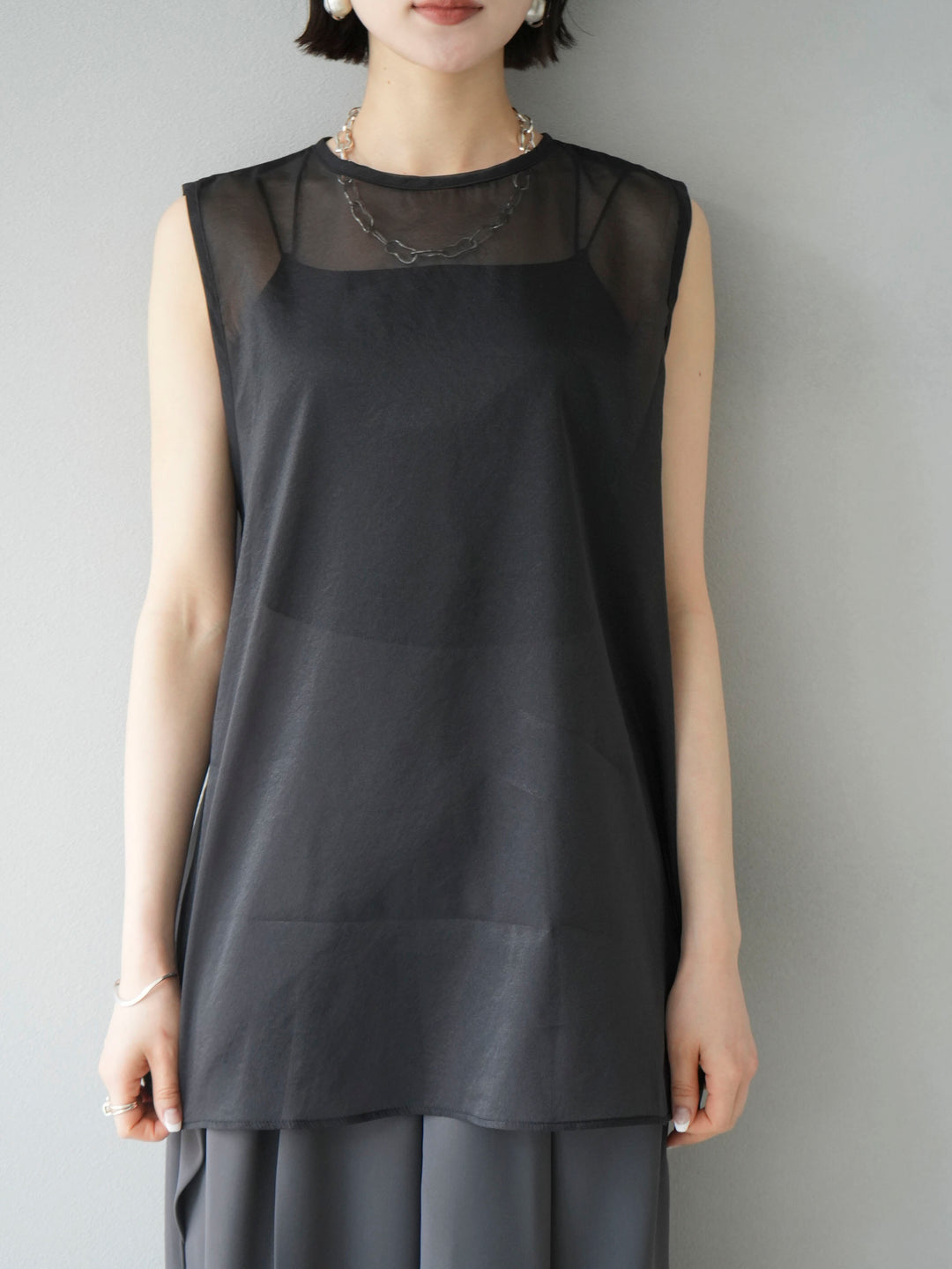 [Pre-order] Organza sleeveless top/Black