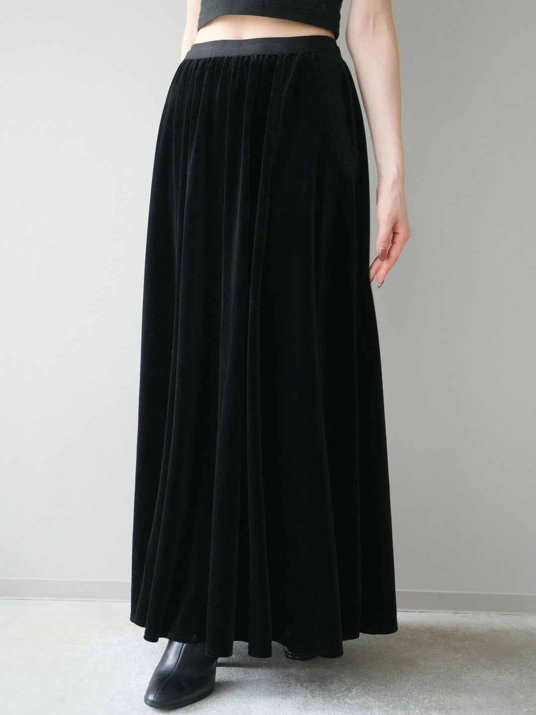 [予約]ベロアフレアスカート/black