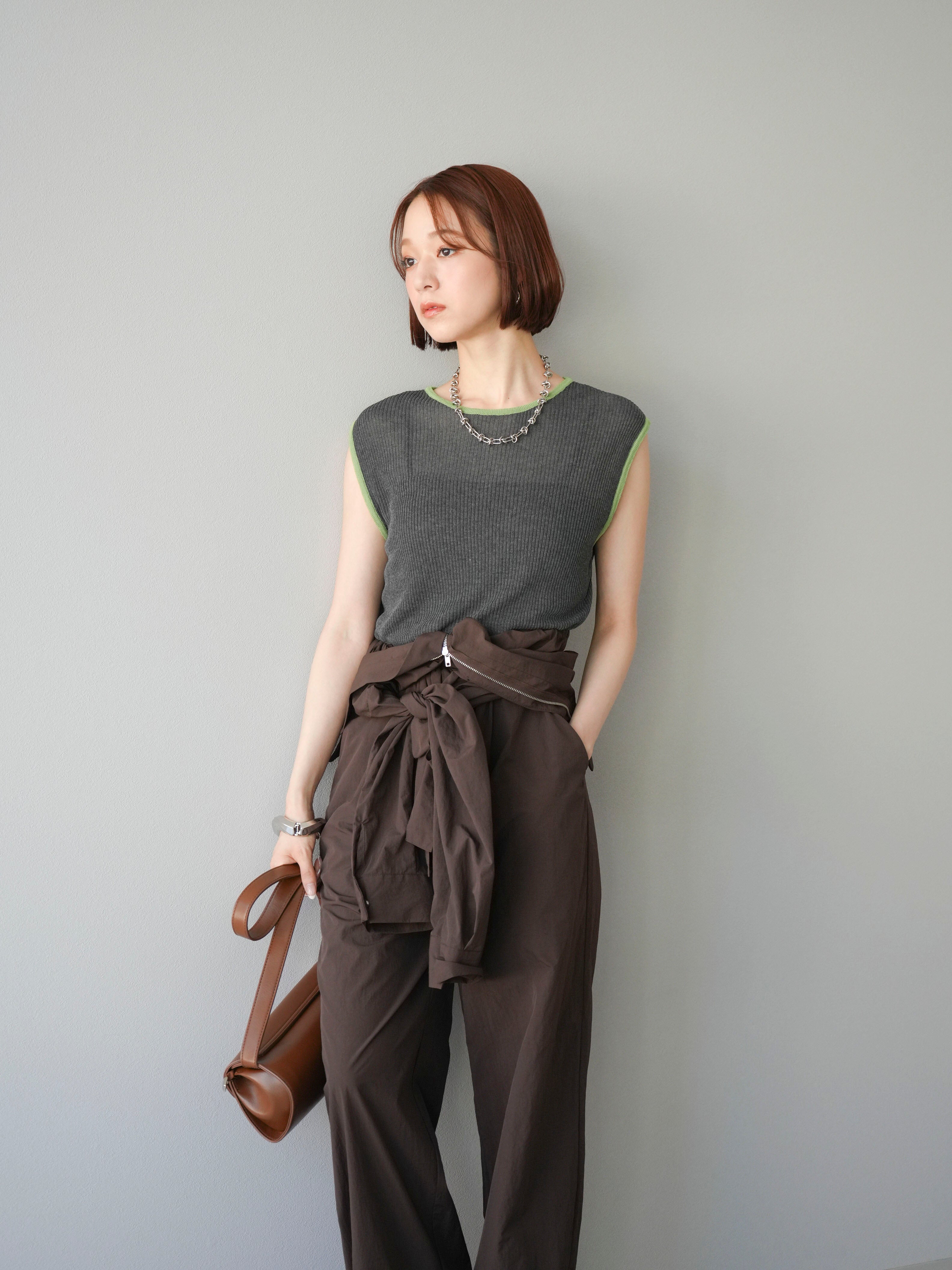 サンプル品冬物ジャンプスーツ　スノーウエア　モカブラウン　110cm : [GrinLab] [グリンラボ] あったか 防寒 撥水 ジャンプ