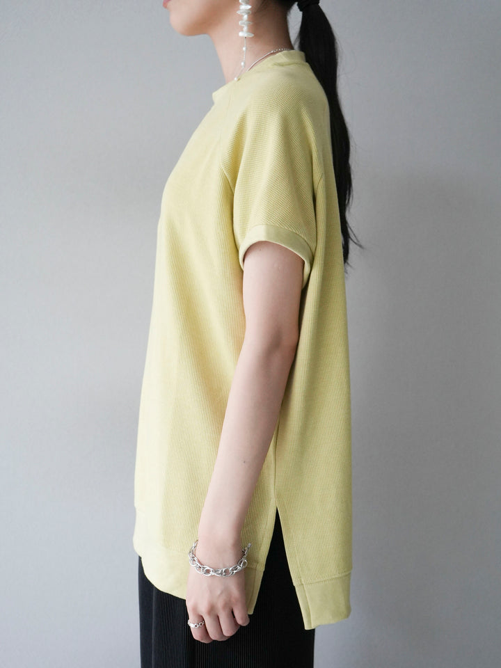 [Pre-order] Bear Waffle Side Slit Pullover/Yellow