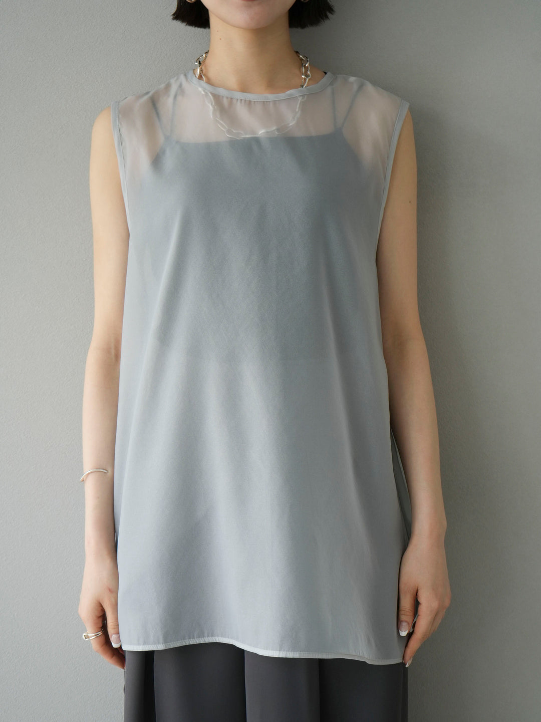 [Pre-order] Organdy sleeveless top/gray